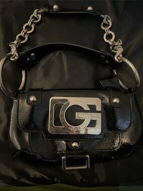 Vintage GUESS Black Patent Leather Shoulder Bag with Silver Logo Plate